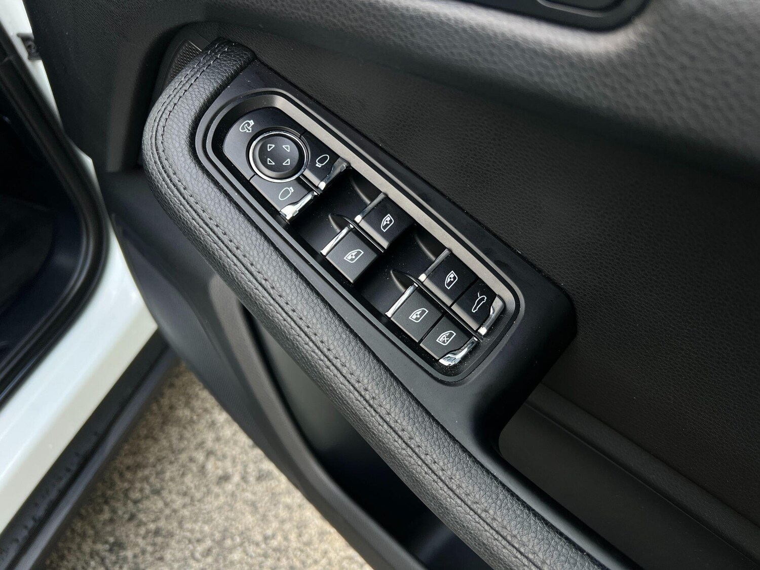 Used Porsche Macan for sale - 76832251: Photo 41