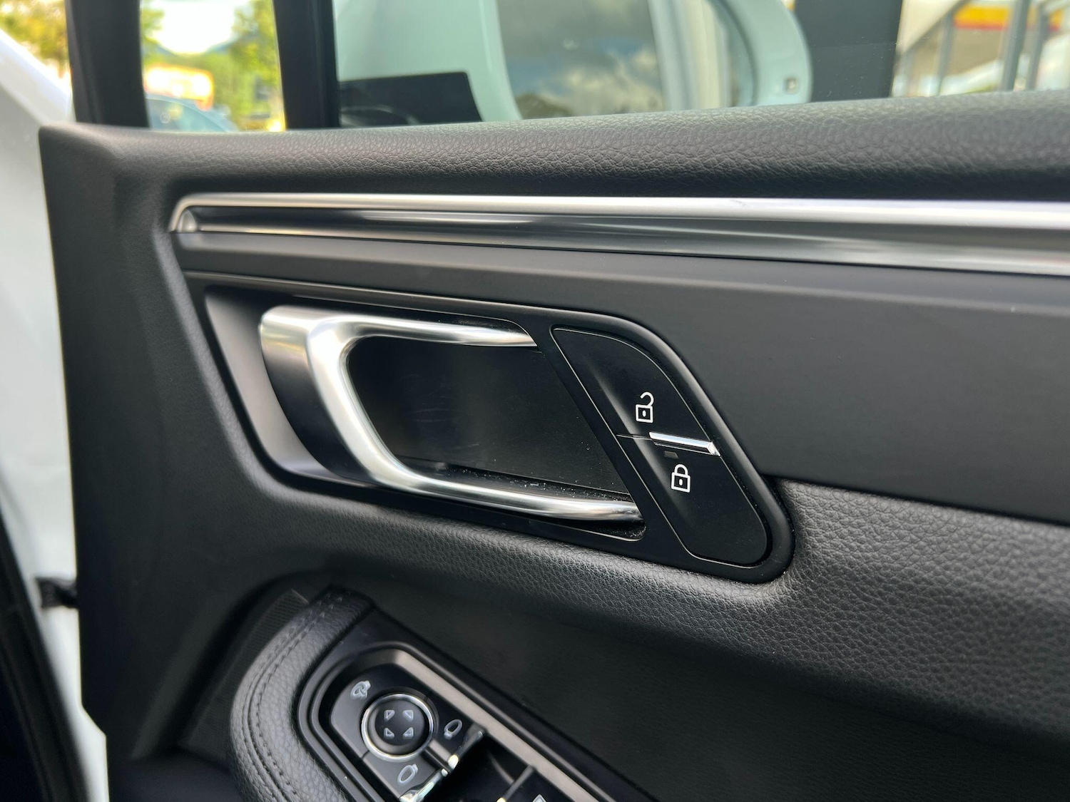 Used Porsche Macan for sale - 76832251: Photo 42