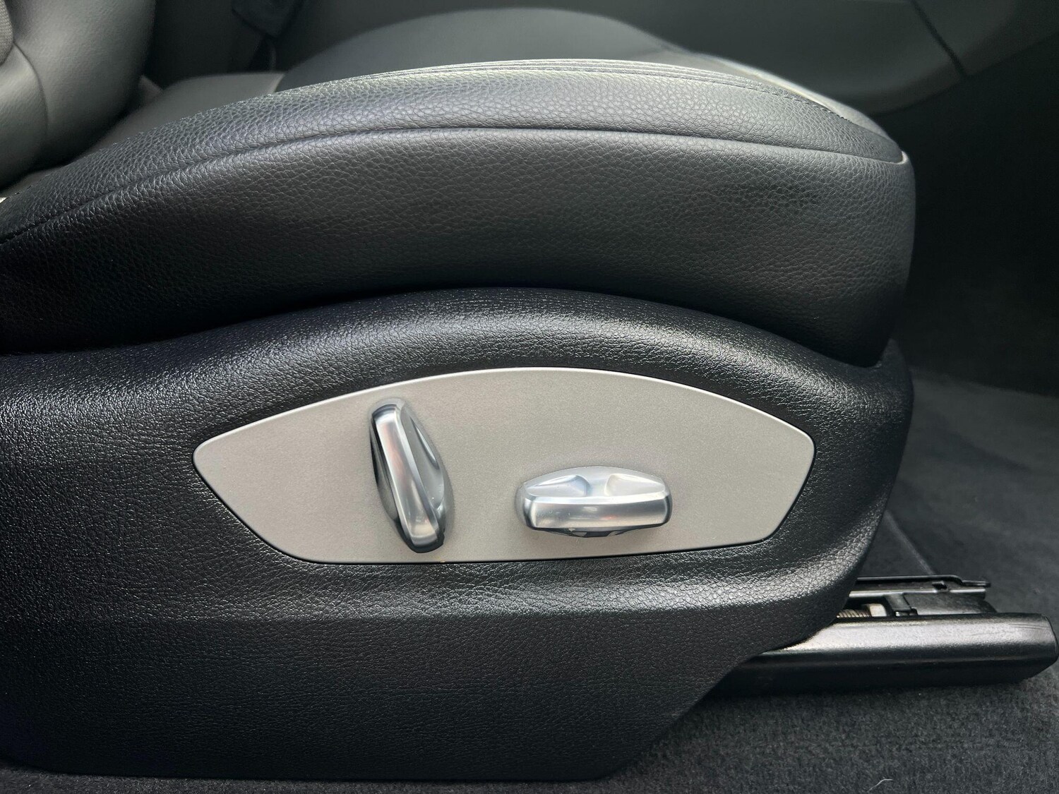 Used Porsche Macan for sale - 76832251: Photo 44