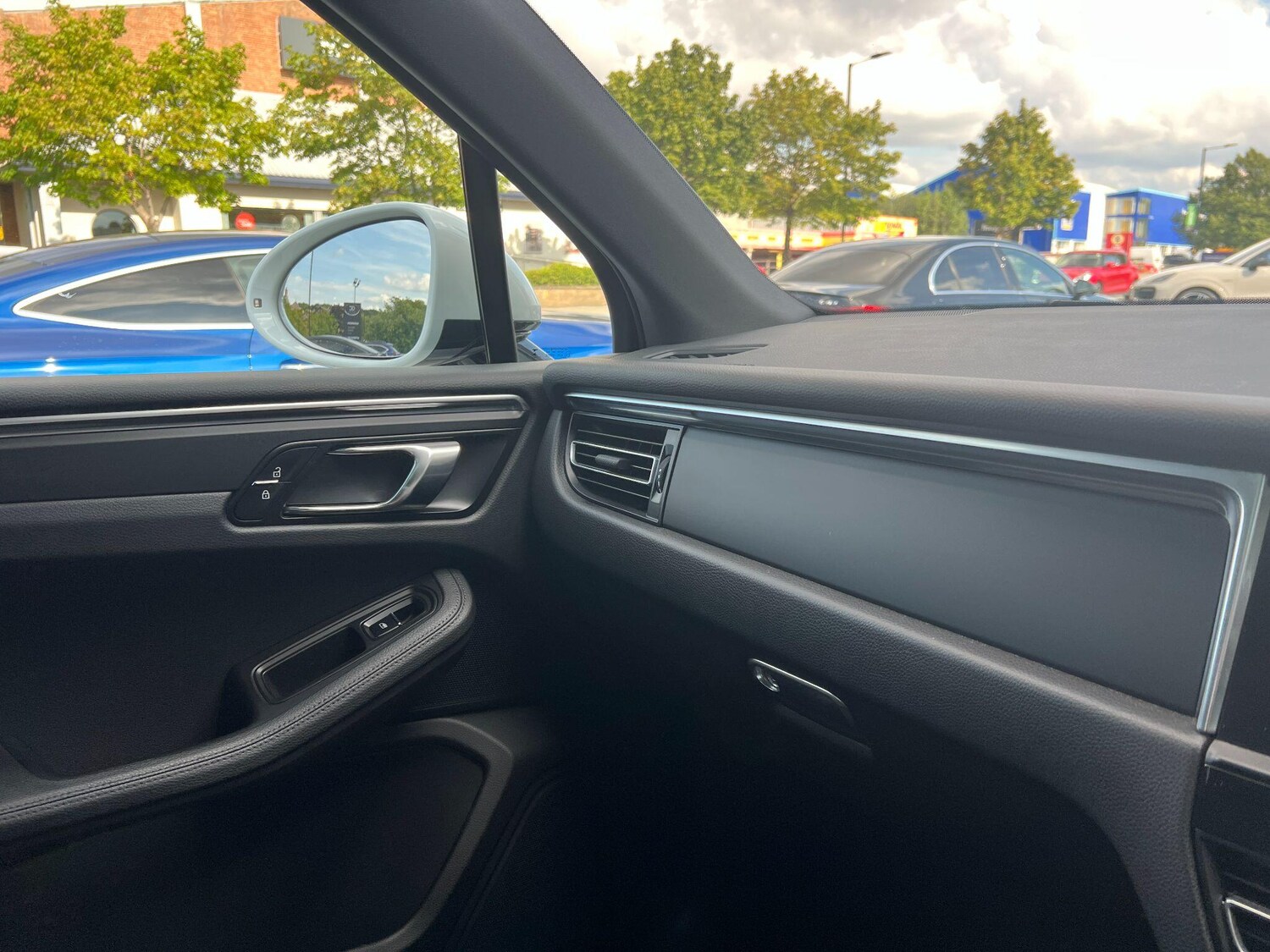 Used Porsche Macan for sale - 76832251: Photo 49