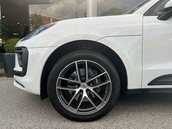 Used Porsche Macan 2022 for sale - 76832251: Photo