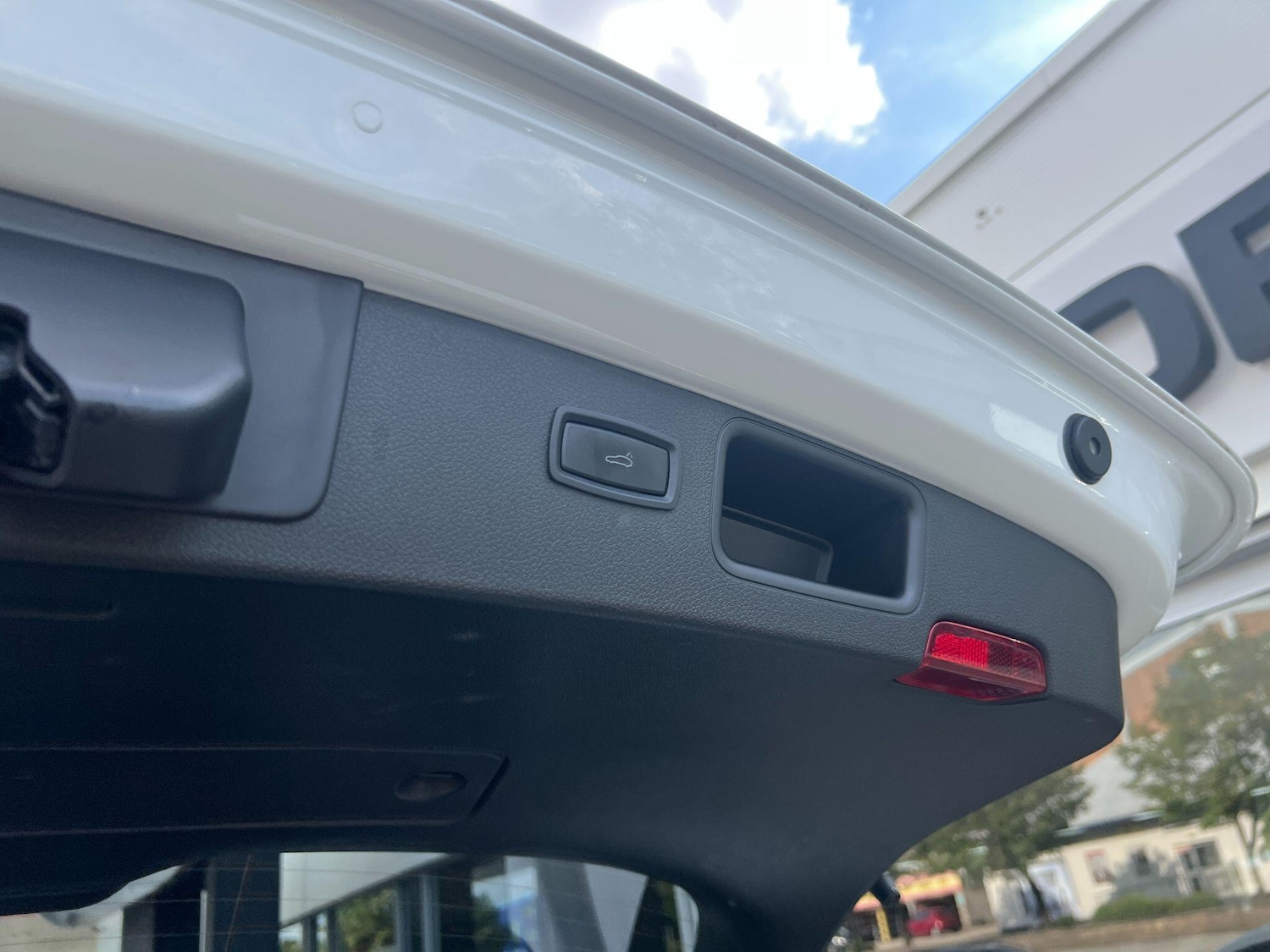 Used Porsche Macan for sale - 76832251: Photo 53