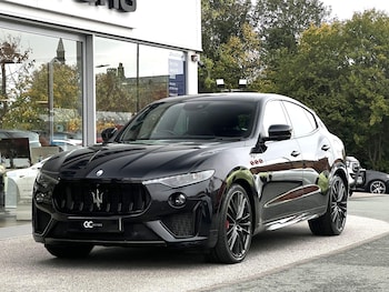 2022 (72) - V8 Trofeo 5dr Auto