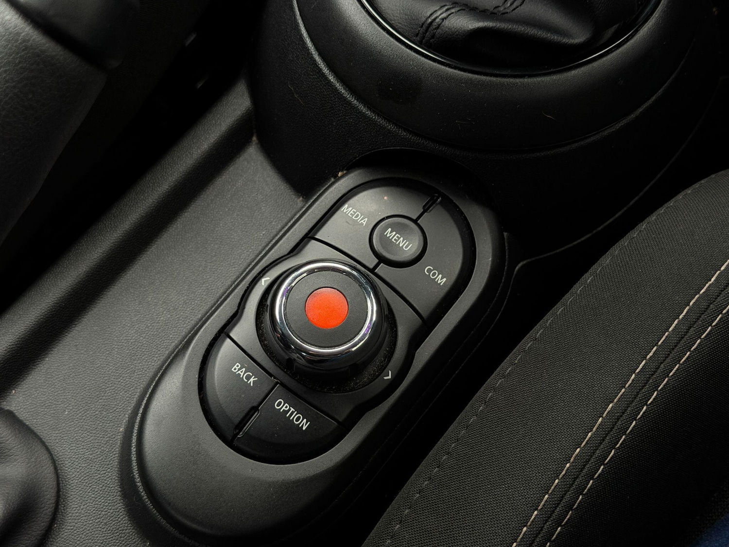 Used MINI Hatch 2019 for sale - 76975513: Photo 32