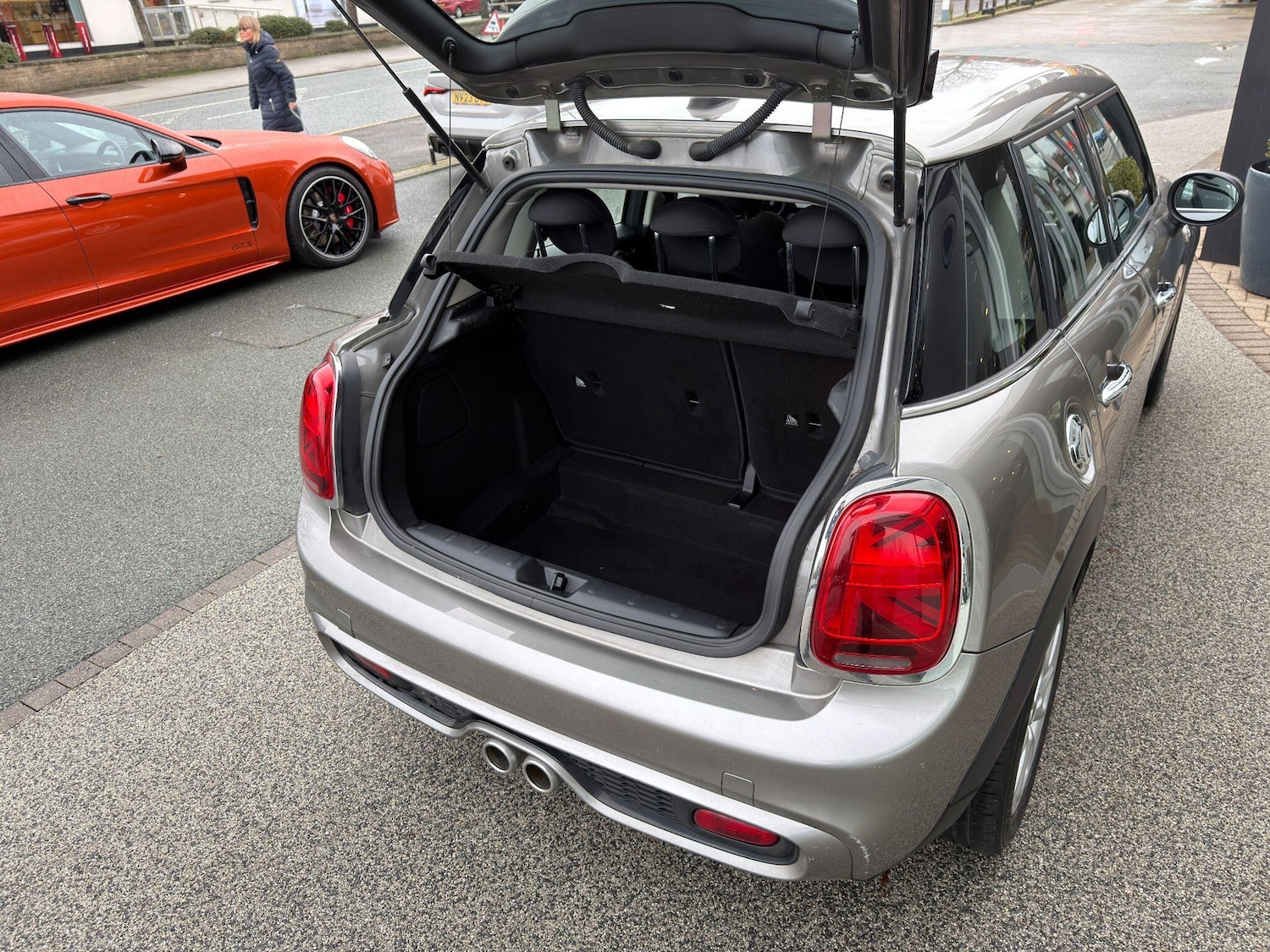 Used MINI Hatch 2019 for sale - 76975513: Photo 49