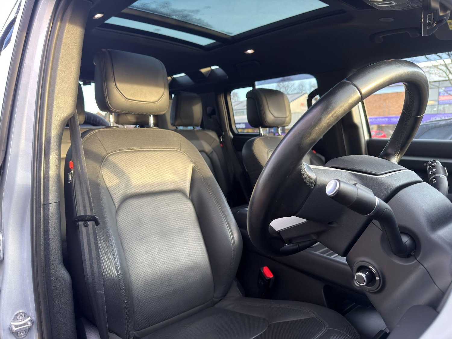 Used Land Rover Defender 110 2023 for sale - 77130789: Photo 19