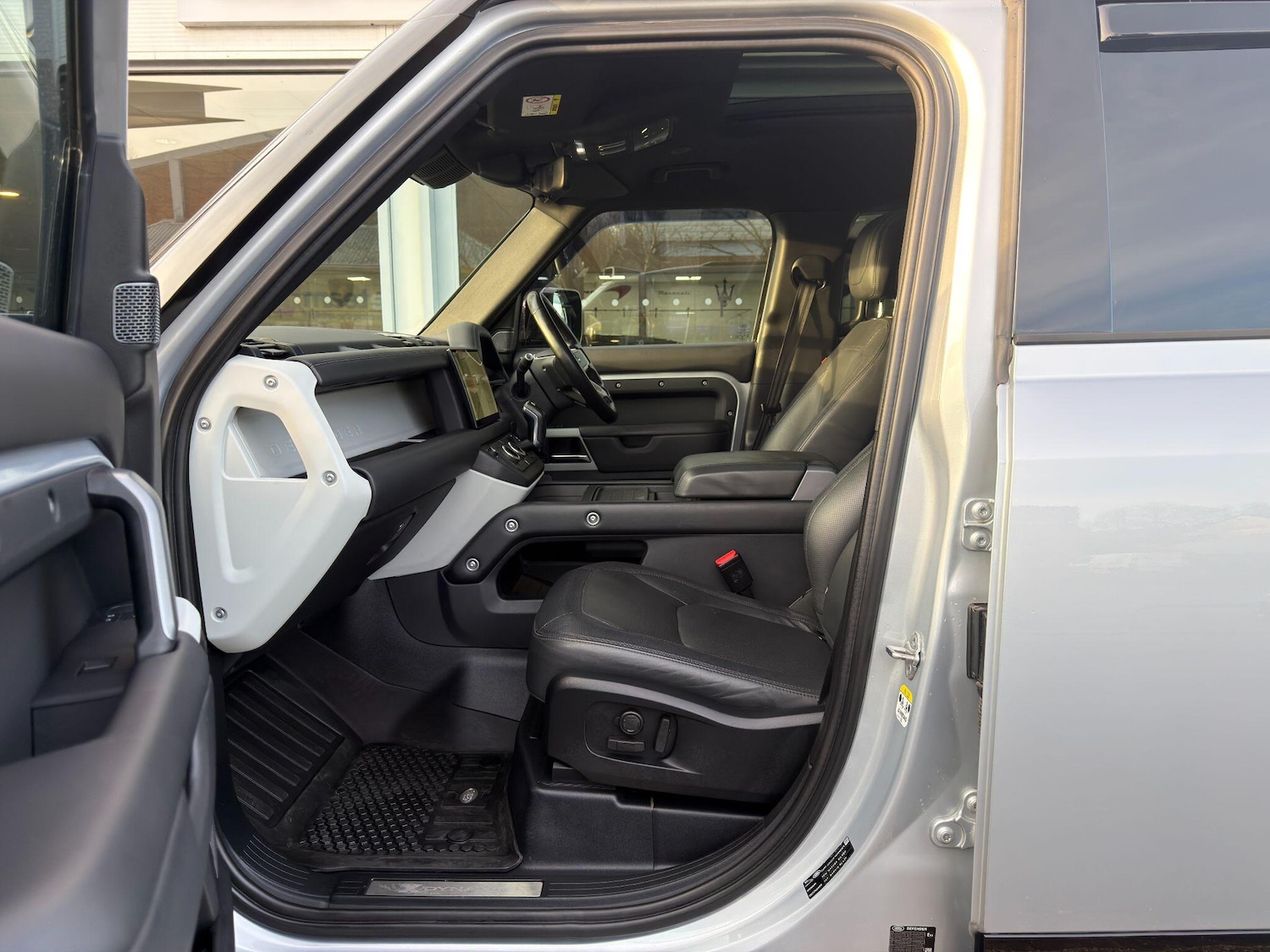 Used Land Rover Defender 110 2023 for sale - 77130789: Photo 21