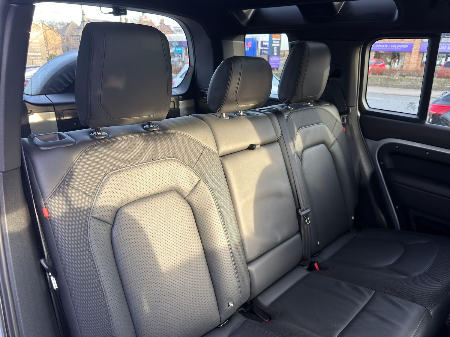 Used Land Rover Defender 110 2023 for sale - 77130789: Photo 23