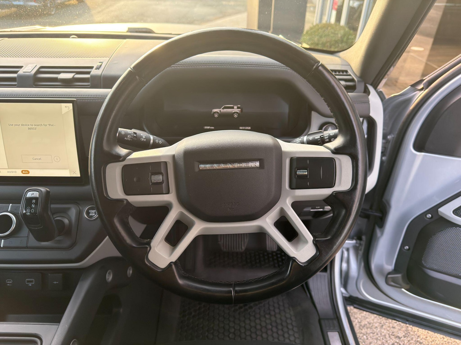 Used Land Rover Defender 110 2023 for sale - 77130789: Photo 29