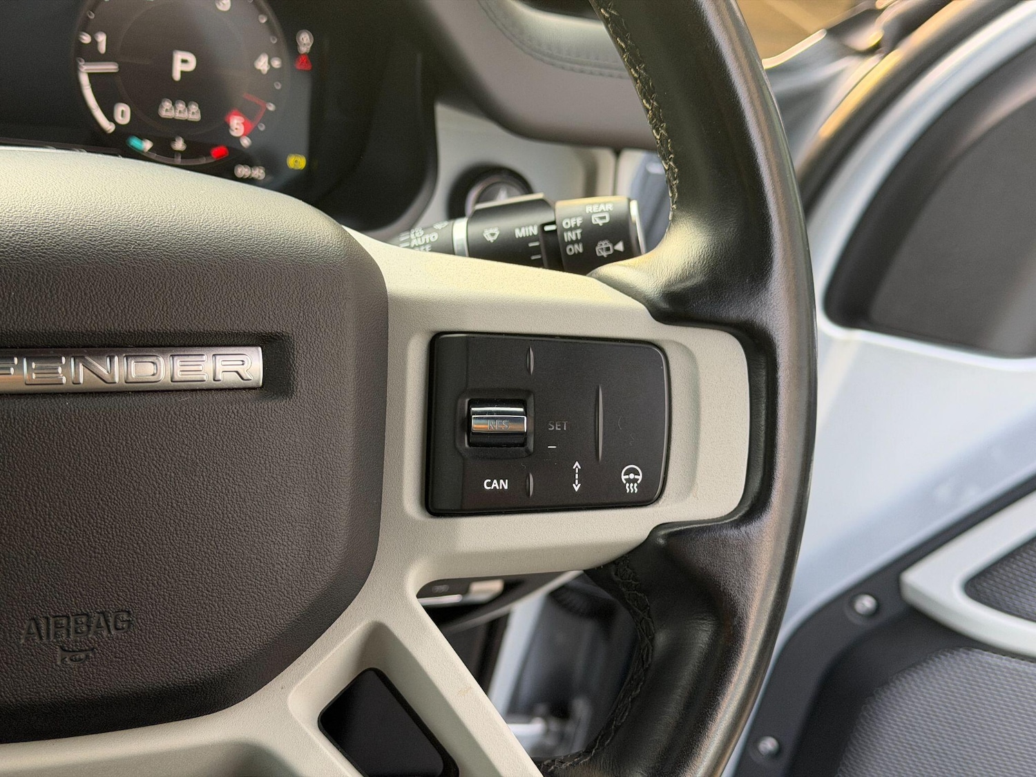 Used Land Rover Defender 110 2023 for sale - 77130789: Photo 33