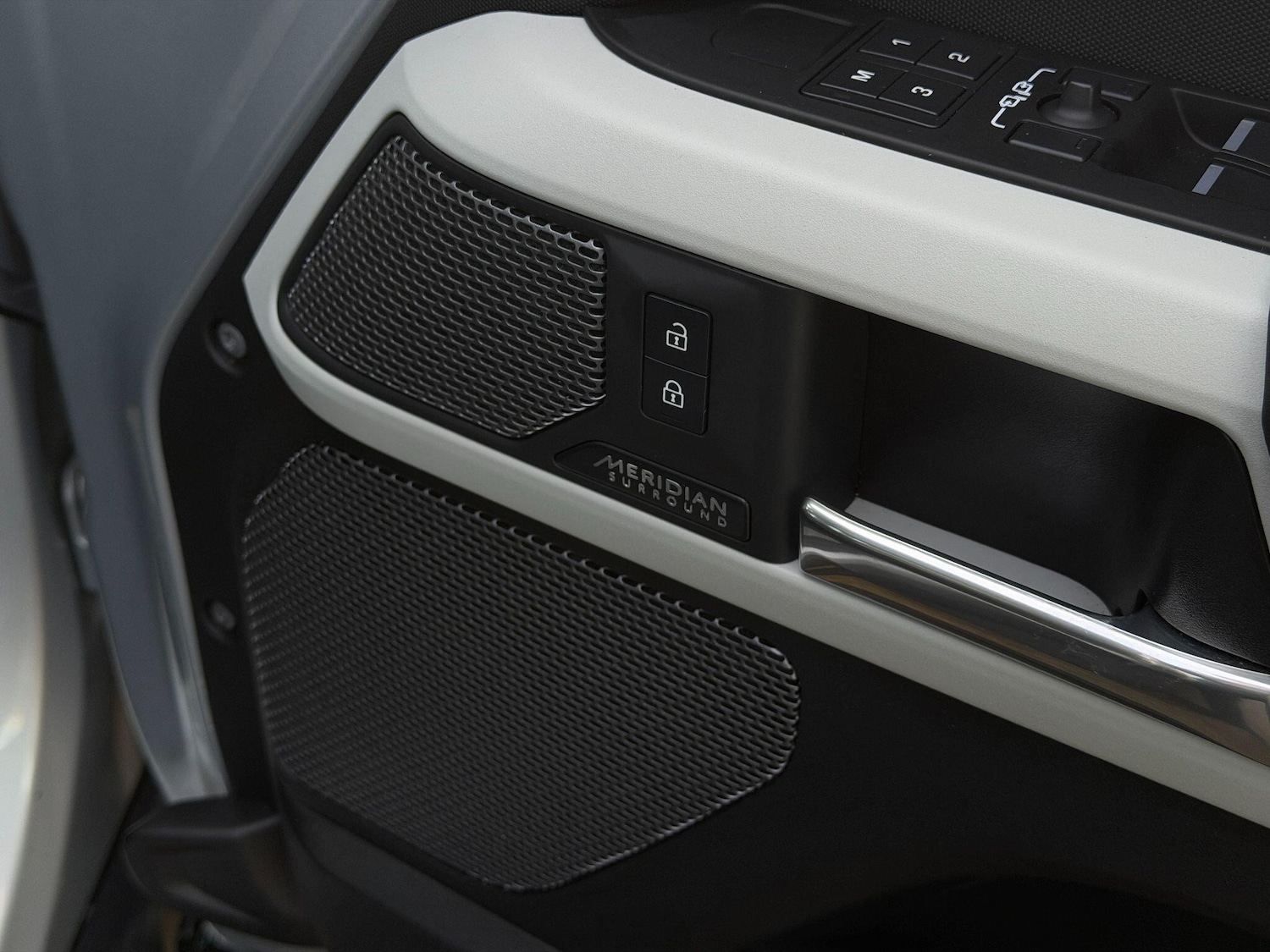 Used Land Rover Defender 110 2023 for sale - 77130789: Photo 36