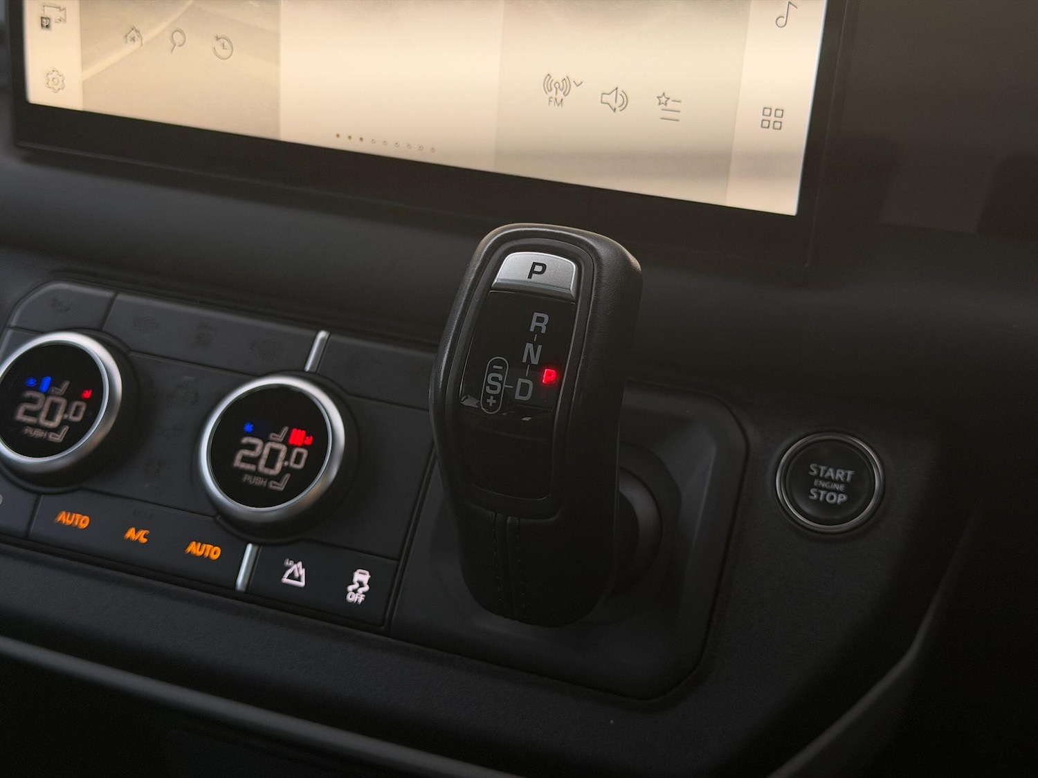 Used Land Rover Defender 110 2023 for sale - 77130789: Photo 43