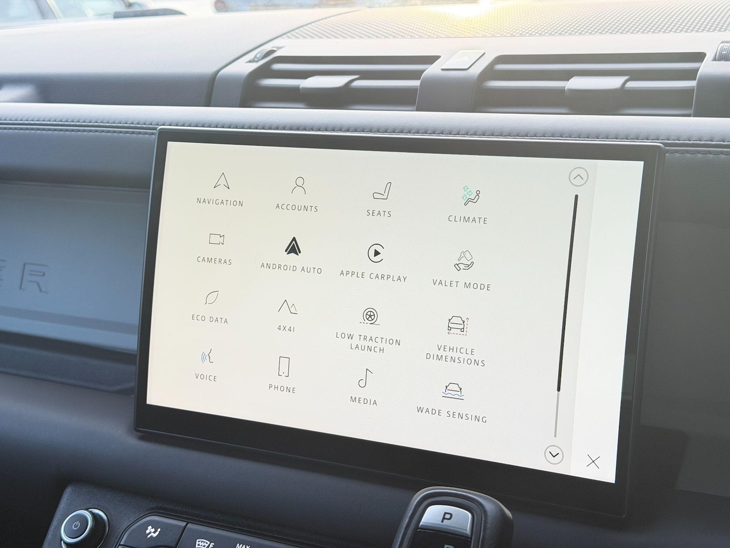 Used Land Rover Defender 110 2023 for sale - 77130789: Photo 48