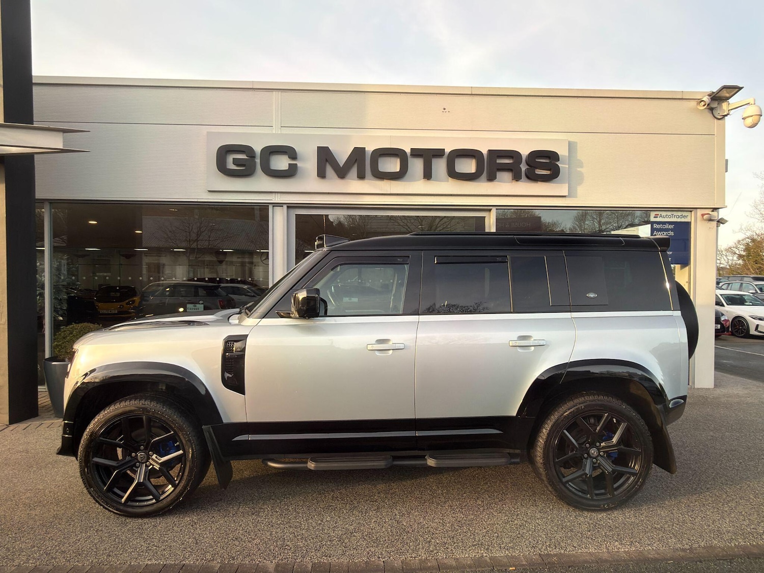 Used Land Rover Defender 110 2023 for sale - 77130789: Photo 5