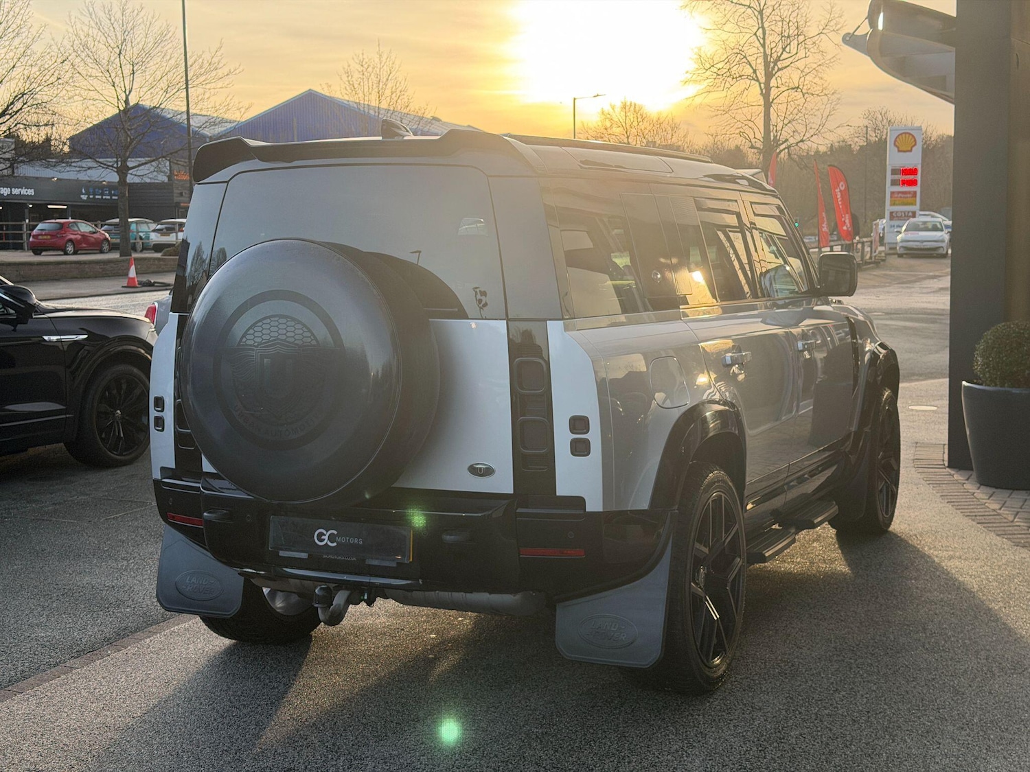 Used Land Rover Defender 110 2023 for sale - 77130789: Photo 9