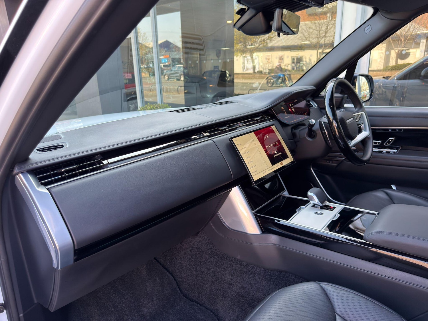 Used Land Rover Range Rover 2024 for sale - 78171363: Photo 12