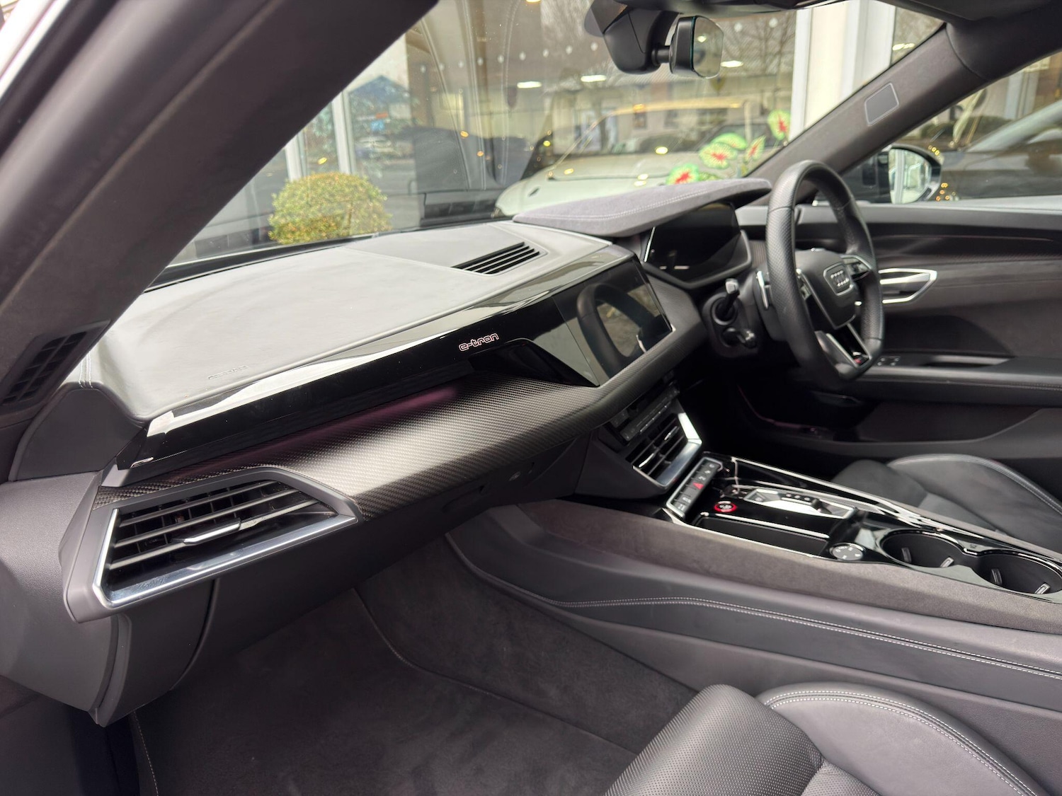 Used Audi RS e-tron GT 2021 for sale - 77351770: Photo 16