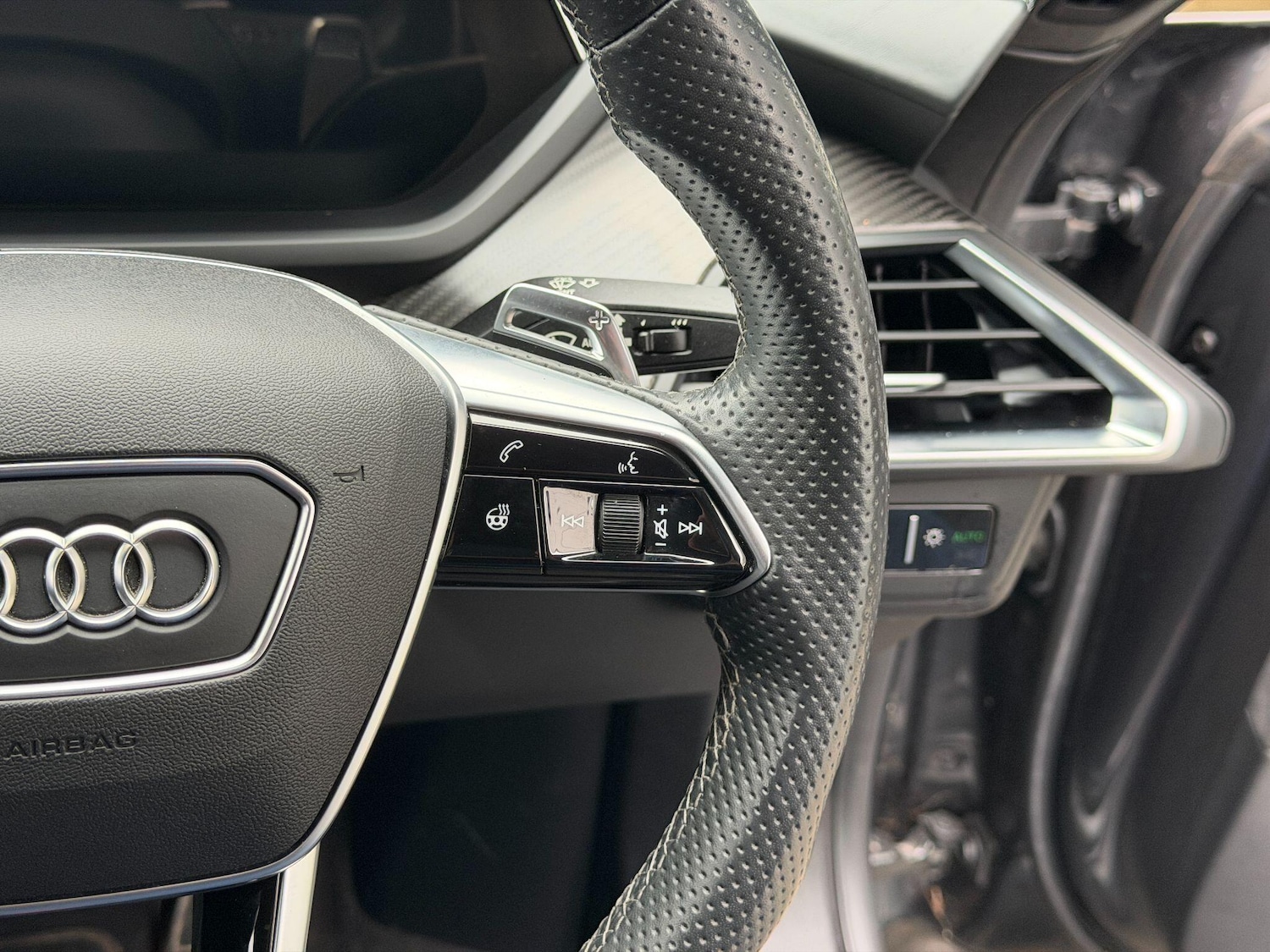 Used Audi RS e-tron GT 2021 for sale - 77351770: Photo 36