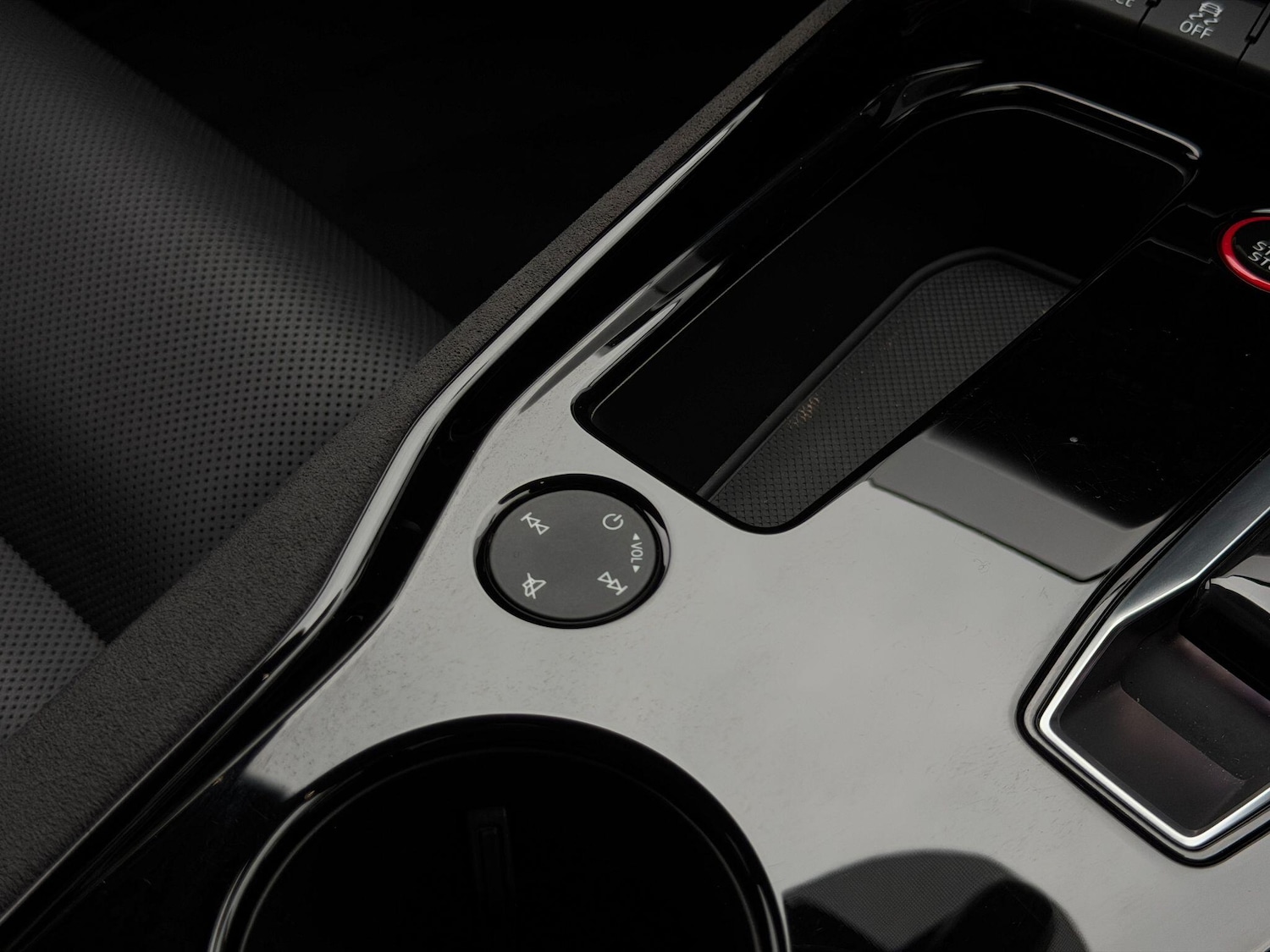 Used Audi RS e-tron GT 2021 for sale - 77351770: Photo 44