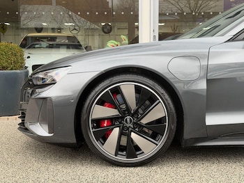 Used Audi RS e-tron GT 2021 for sale - 77351770: Photo