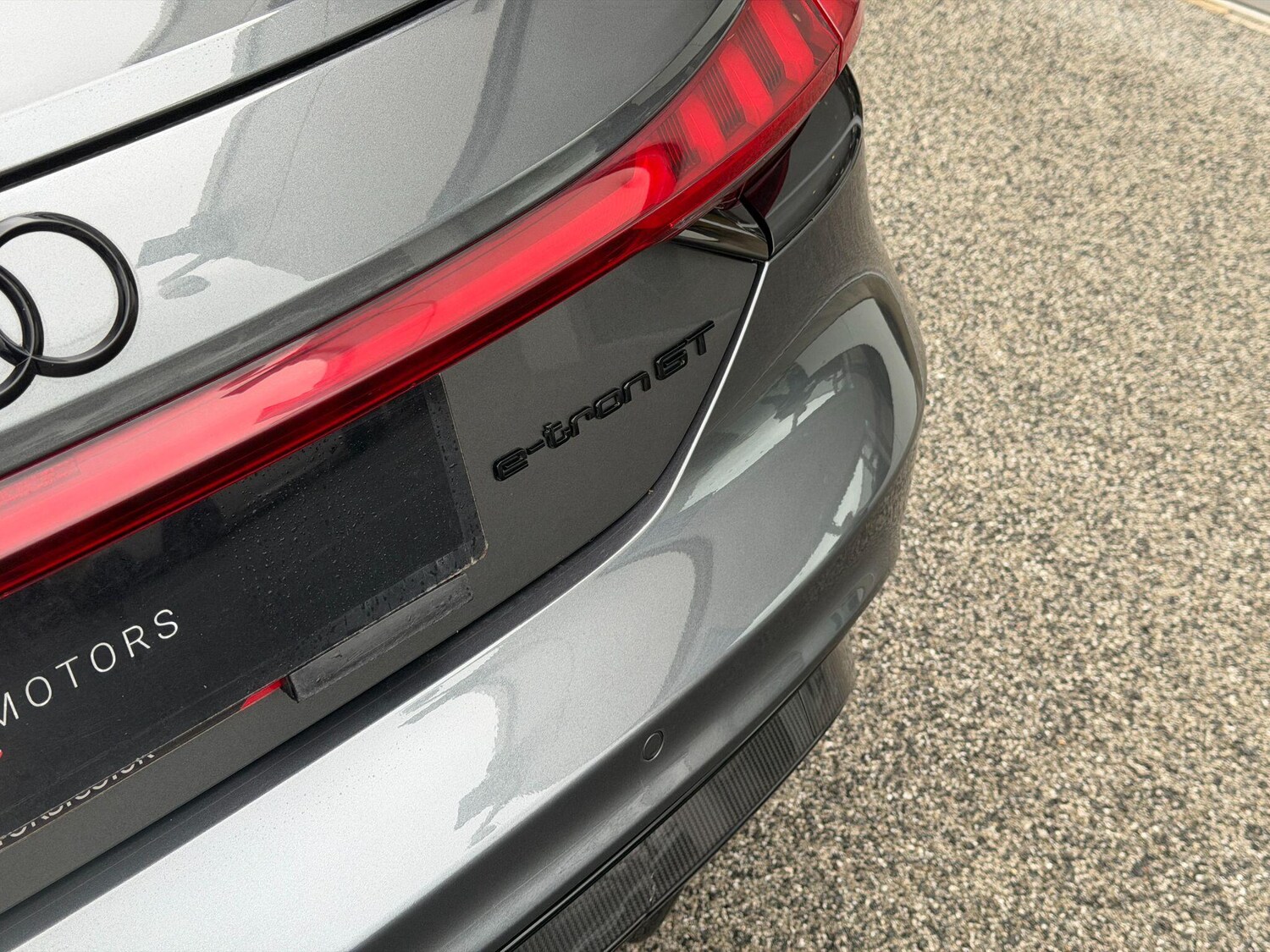 Used Audi RS e-tron GT 2021 for sale - 77351770: Photo 77