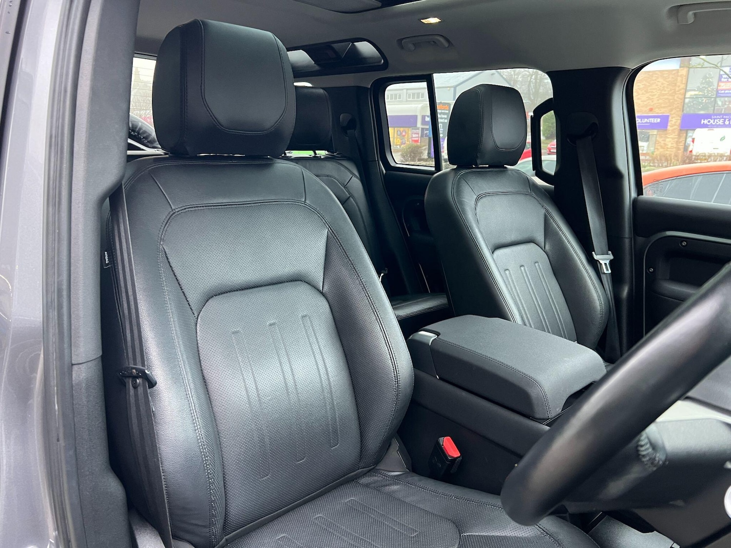 Used Land Rover Defender 2022 for sale - 77049855: Photo 24