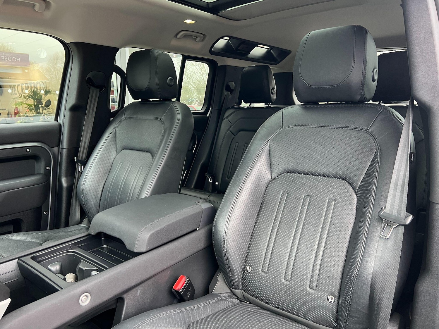 Used Land Rover Defender 2022 for sale - 77049855: Photo 25