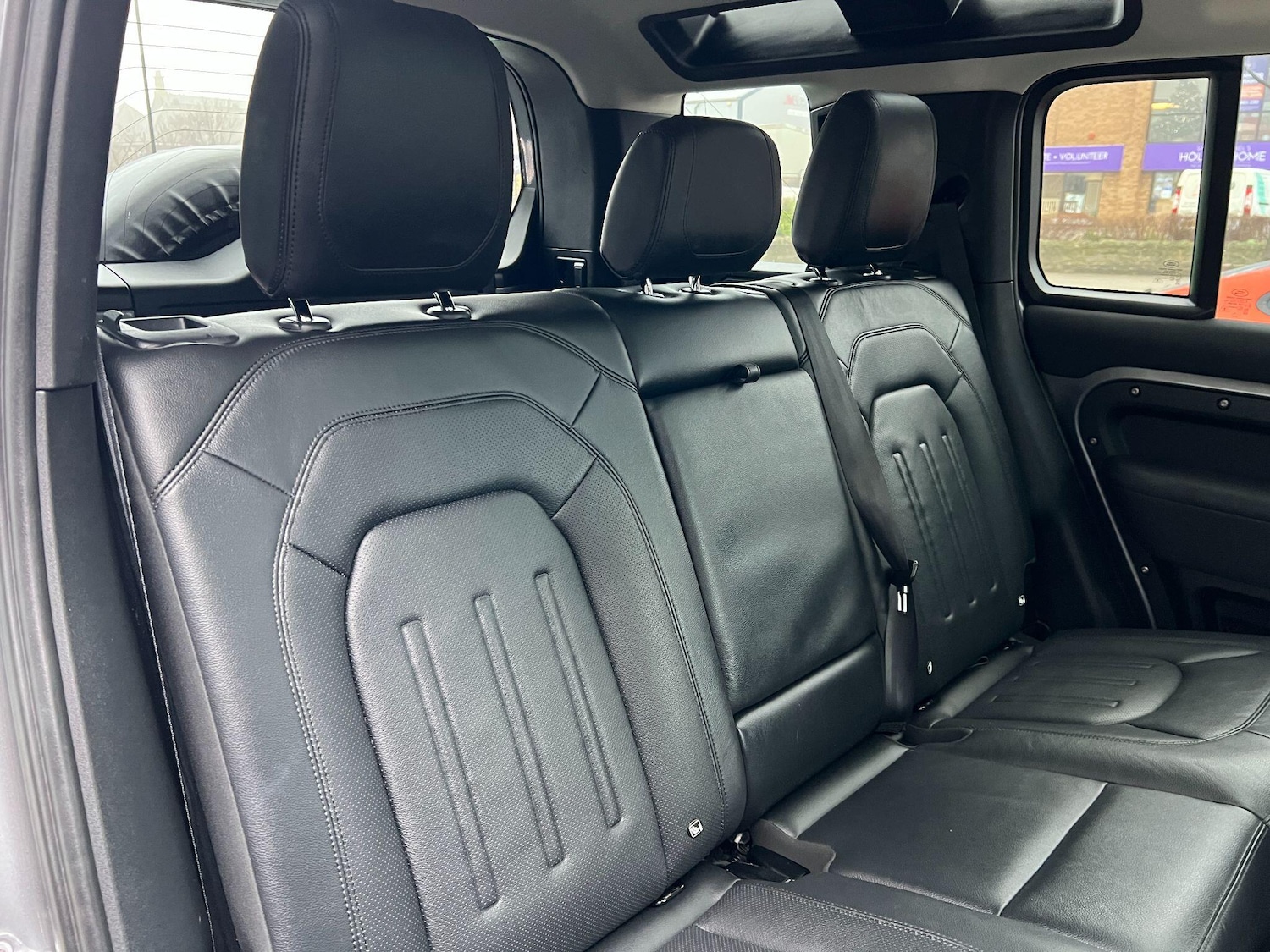 Used Land Rover Defender 2022 for sale - 77049855: Photo 29