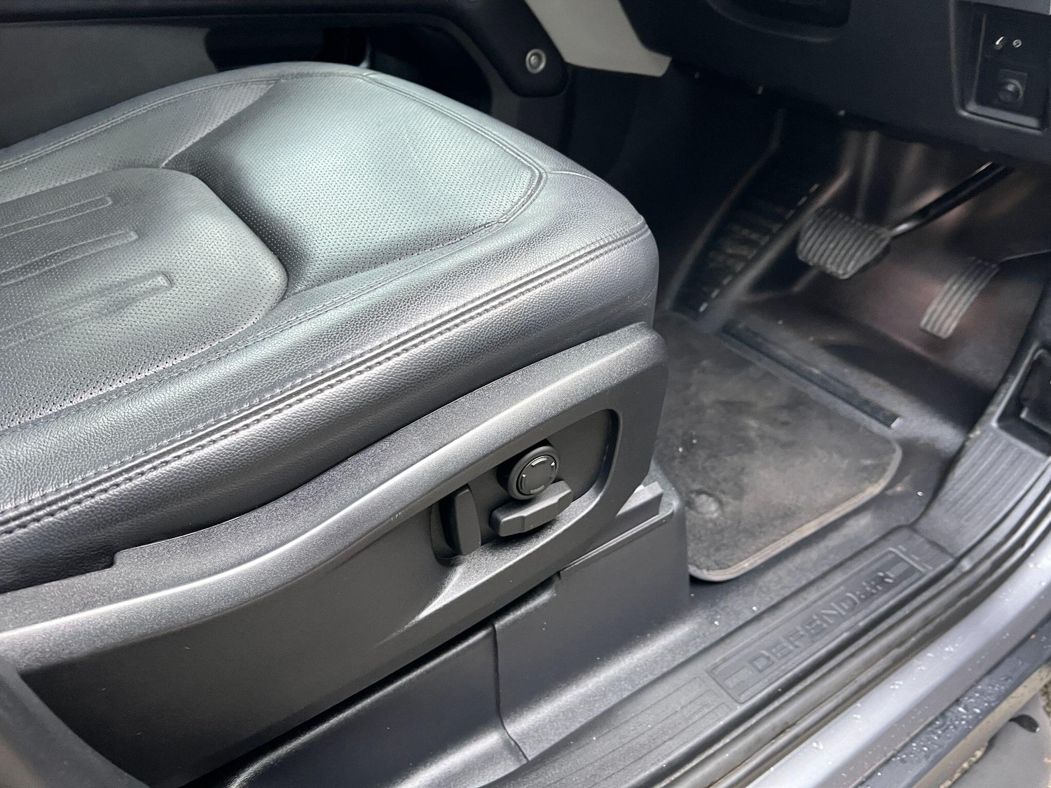 Used Land Rover Defender 2022 for sale - 77049855: Photo 49