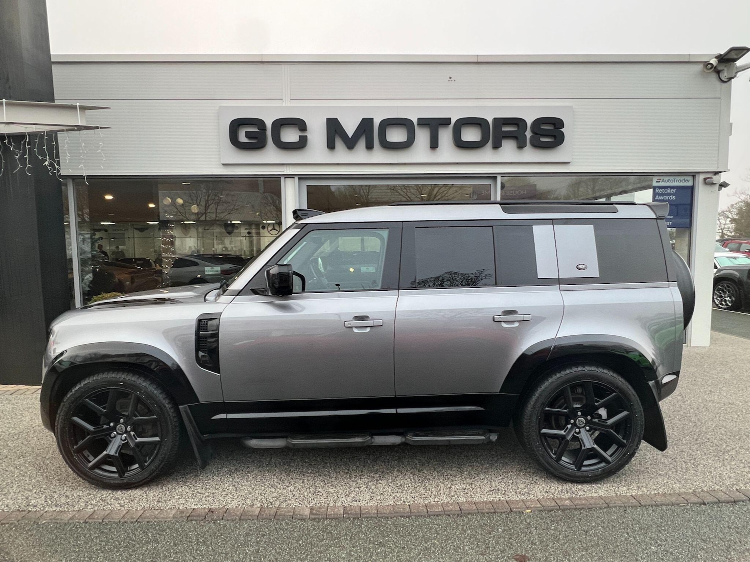 Used Land Rover Defender 2022 for sale - 77049855: Photo 5