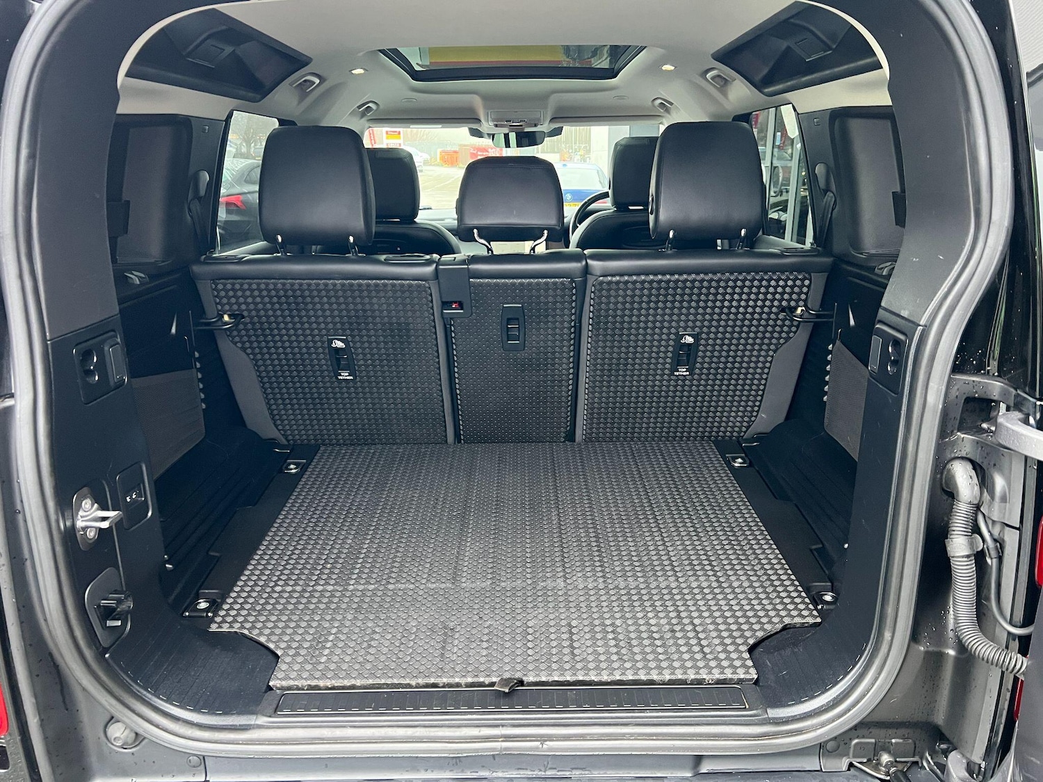 Used Land Rover Defender 2022 for sale - 77049855: Photo 50