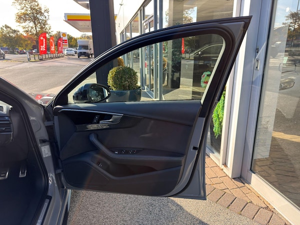 Used Audi RS4 Avant 2022 for sale - 76227352: Photo 18