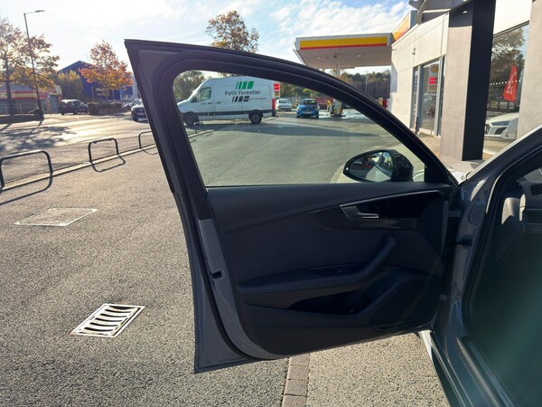 Used Audi RS4 Avant 2022 for sale - 76227352: Photo 19