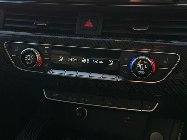 Used Audi RS4 Avant 2022 for sale - 76227352: Photo 40