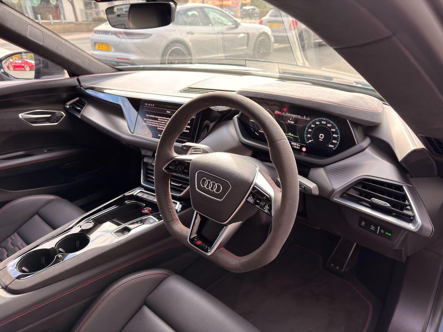 Used Audi RS e-tron GT 2022 for sale - 76072601: Photo 15