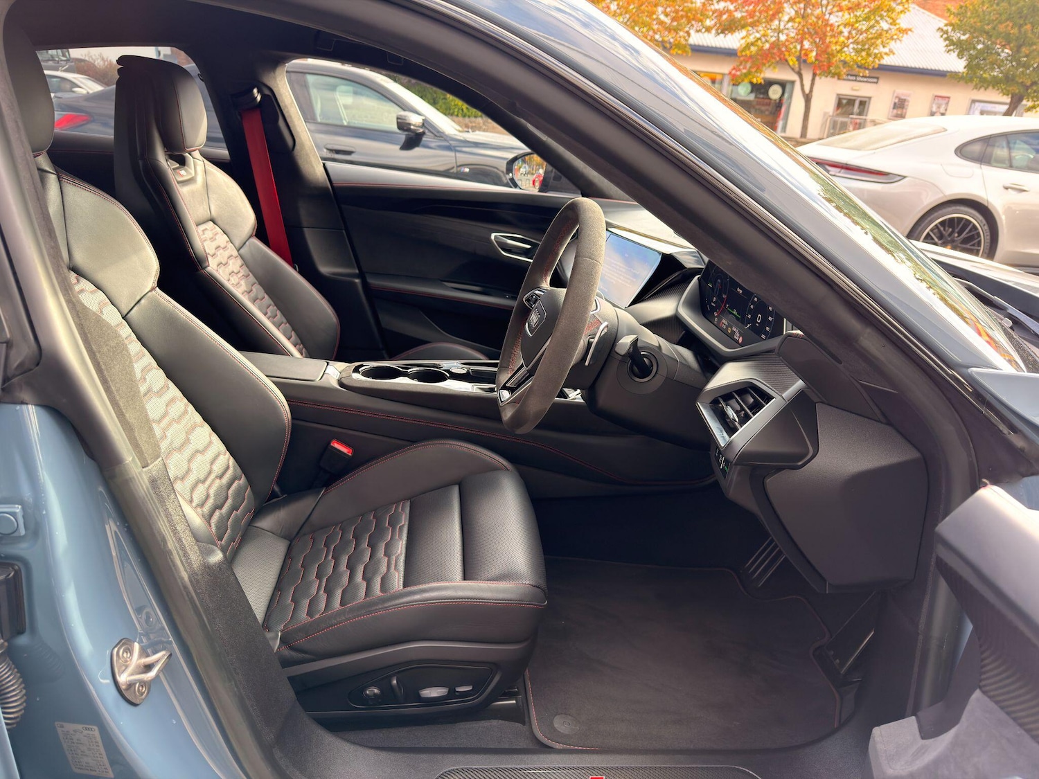 Used Audi RS e-tron GT 2022 for sale - 76072601: Photo 17
