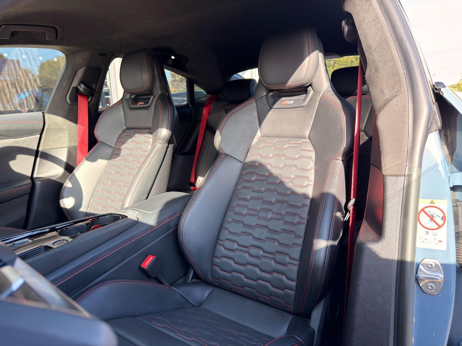 Used Audi RS e-tron GT 2022 for sale - 76072601: Photo 18
