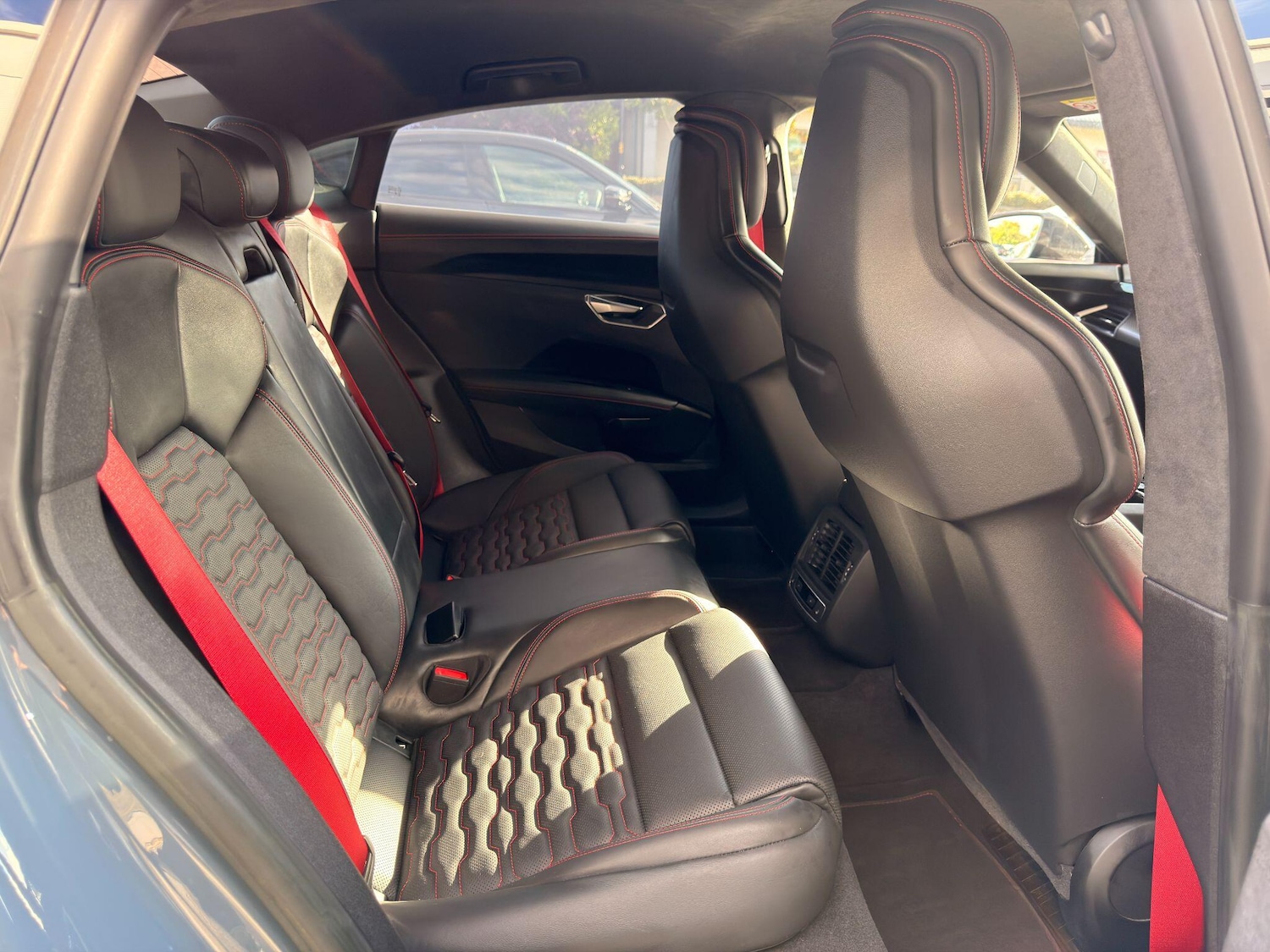 Used Audi RS e-tron GT 2022 for sale - 76072601: Photo 21