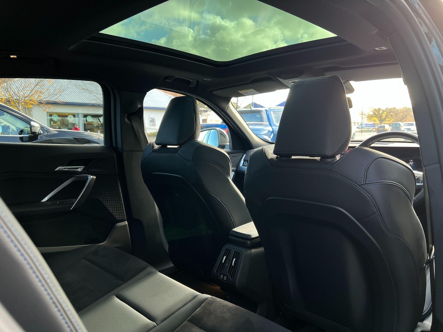 Used BMW iX2 2025 for sale - 76645553: Photo 52