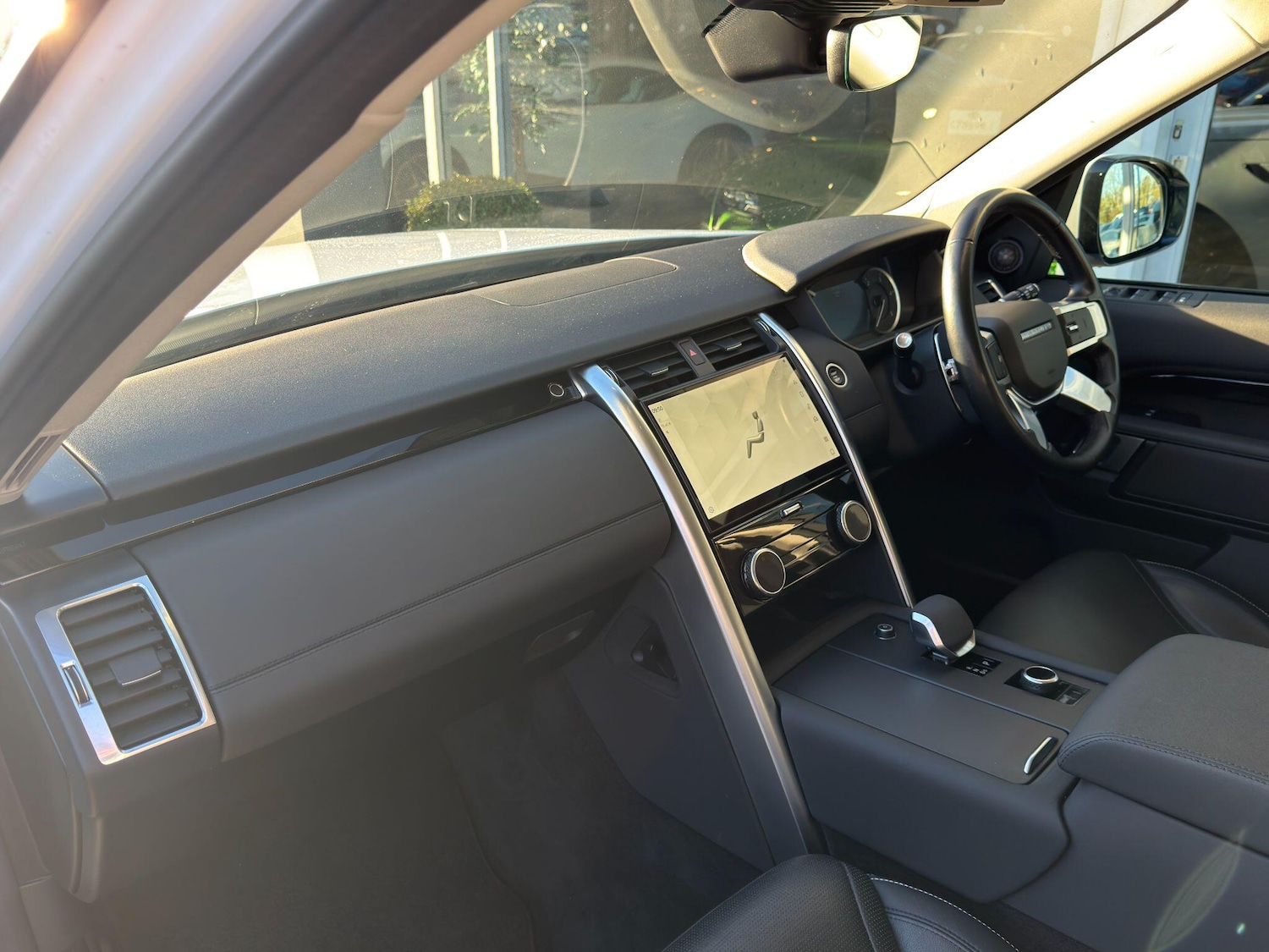 Used Land Rover Discovery 2022 for sale - 76645226: Photo 12