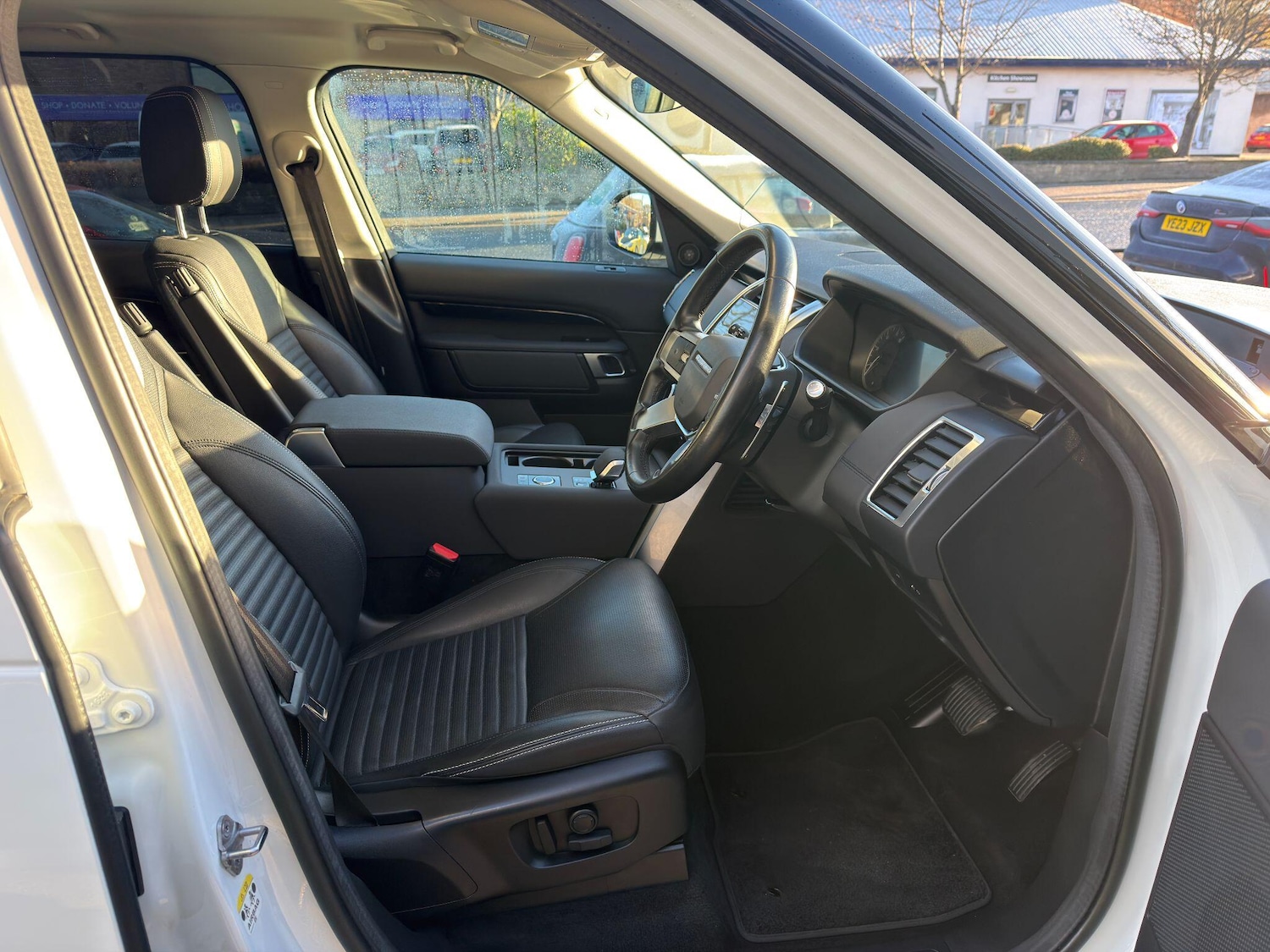 Used Land Rover Discovery 2022 for sale - 76645226: Photo 15