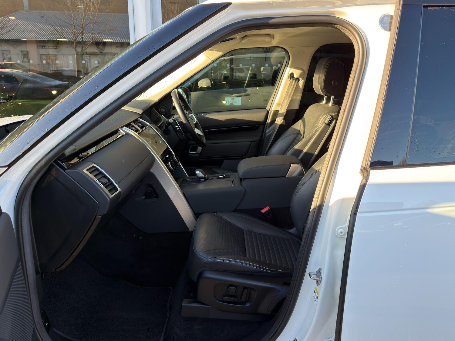 Used Land Rover Discovery 2022 for sale - 76645226: Photo 17