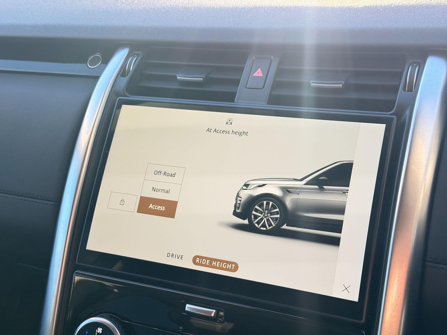 Used Land Rover Discovery 2022 for sale - 76645226: Photo 41