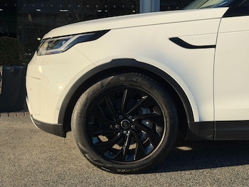 Used Land Rover Discovery 2022 for sale - 76645226: Photo