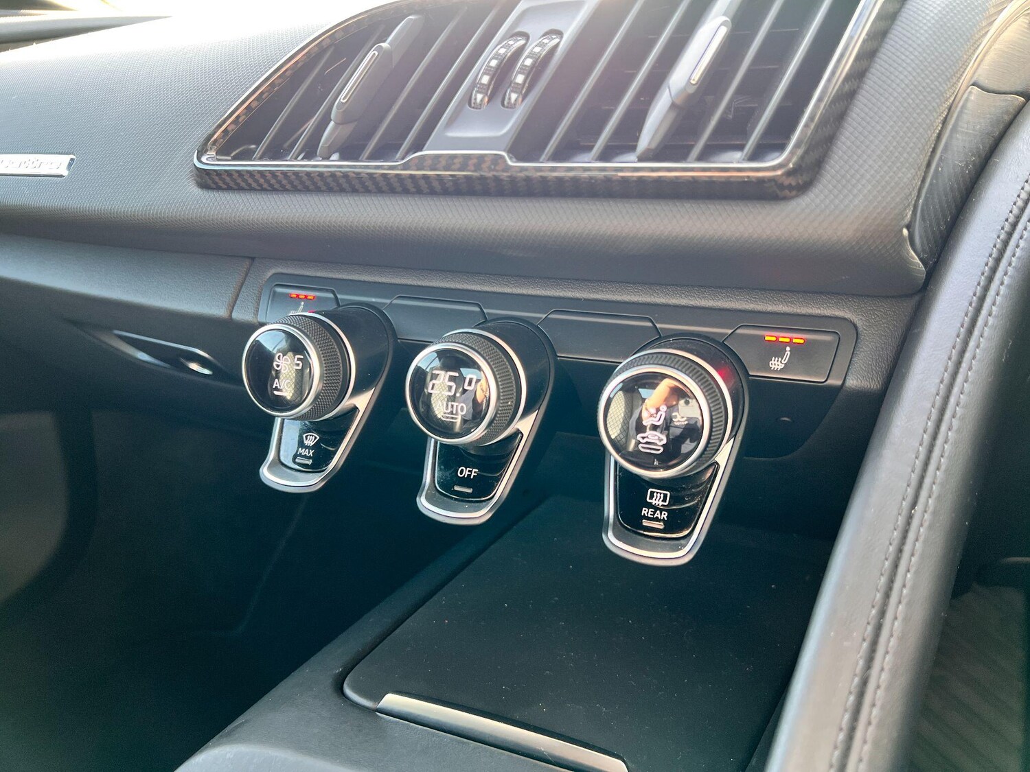 Used Audi R8 for sale - 77645992: Photo 32