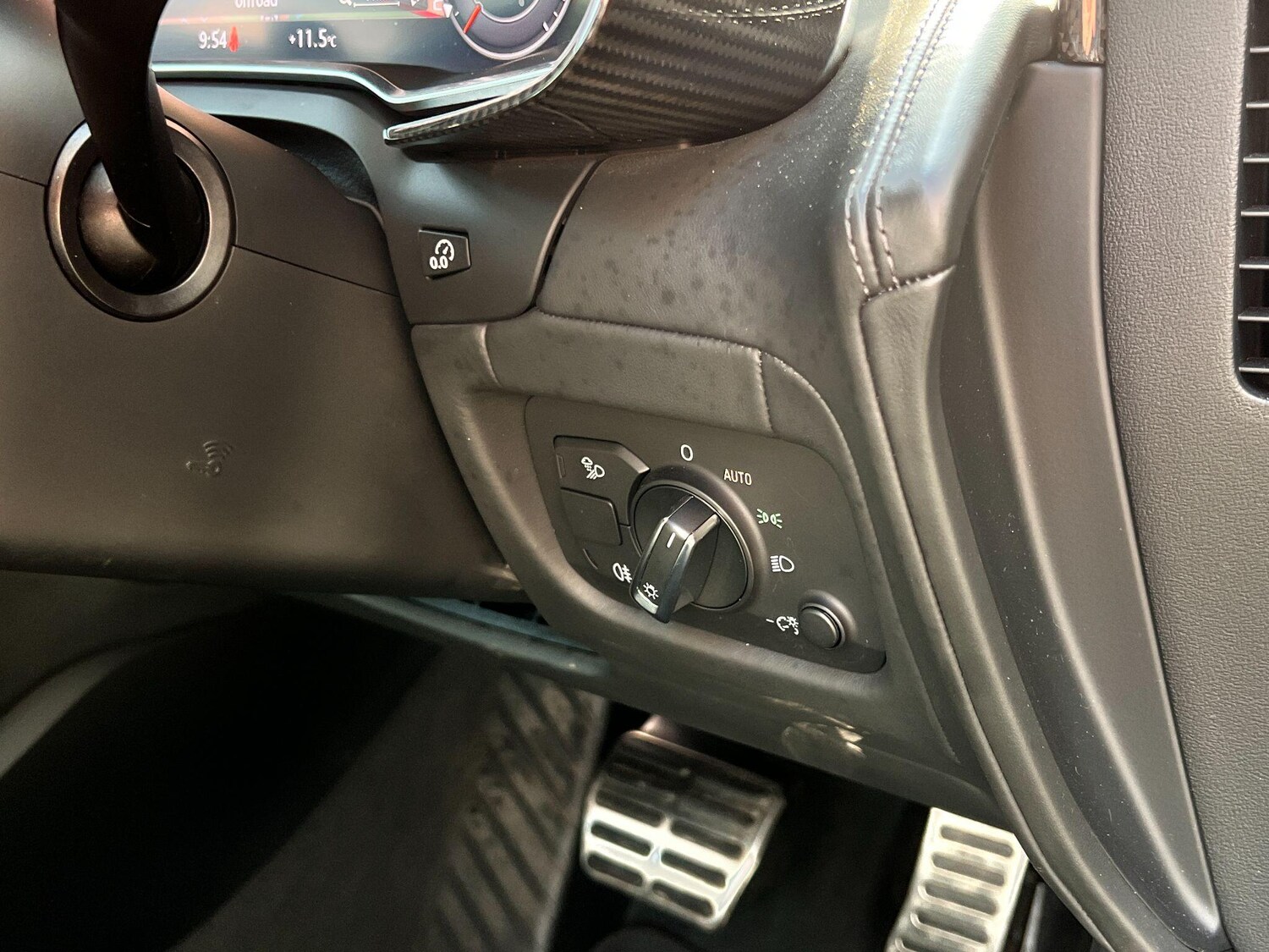 Used Audi R8 for sale - 77645992: Photo 50