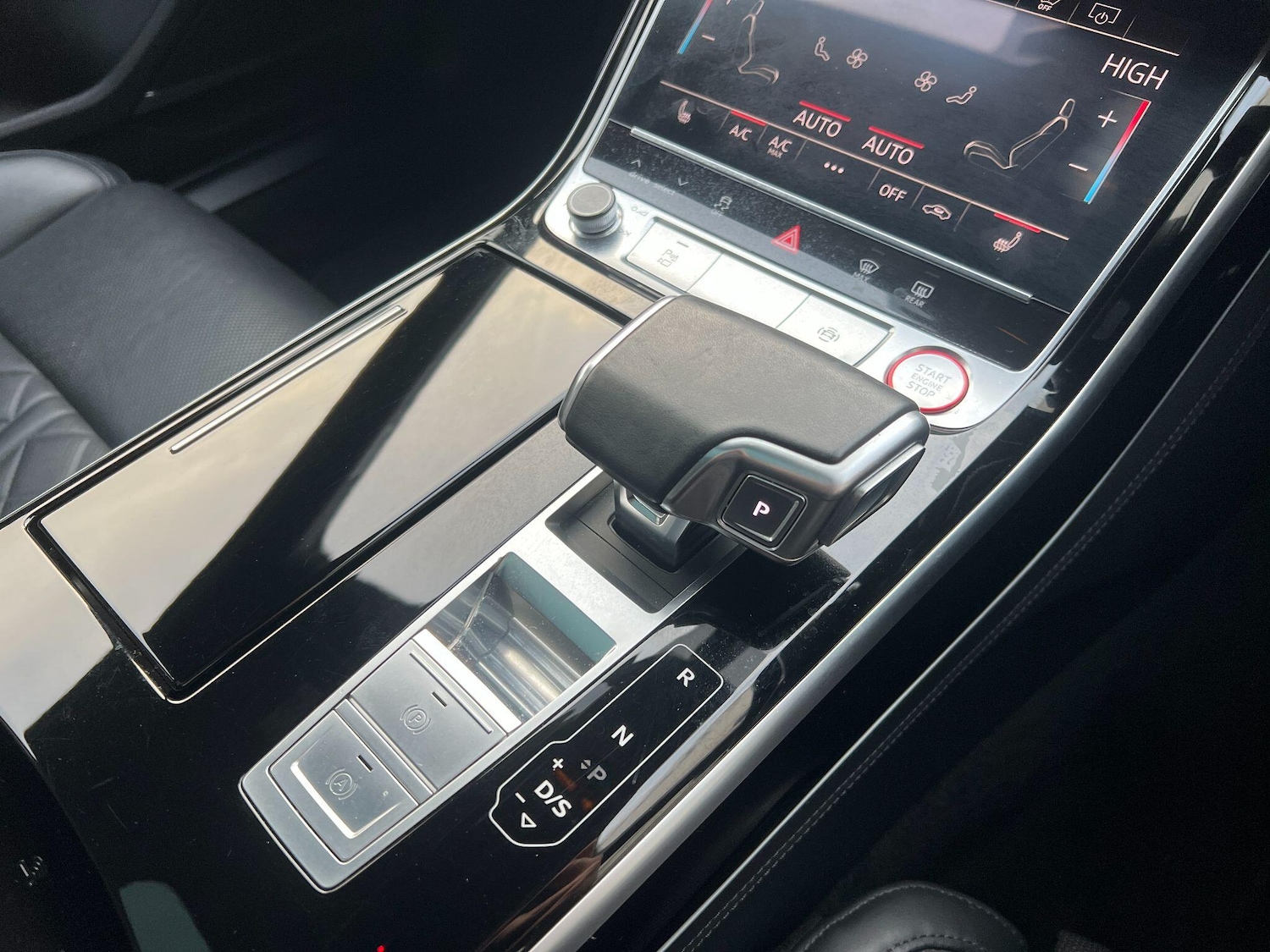 Used Audi S8 2020 for sale - 76832252: Photo 27