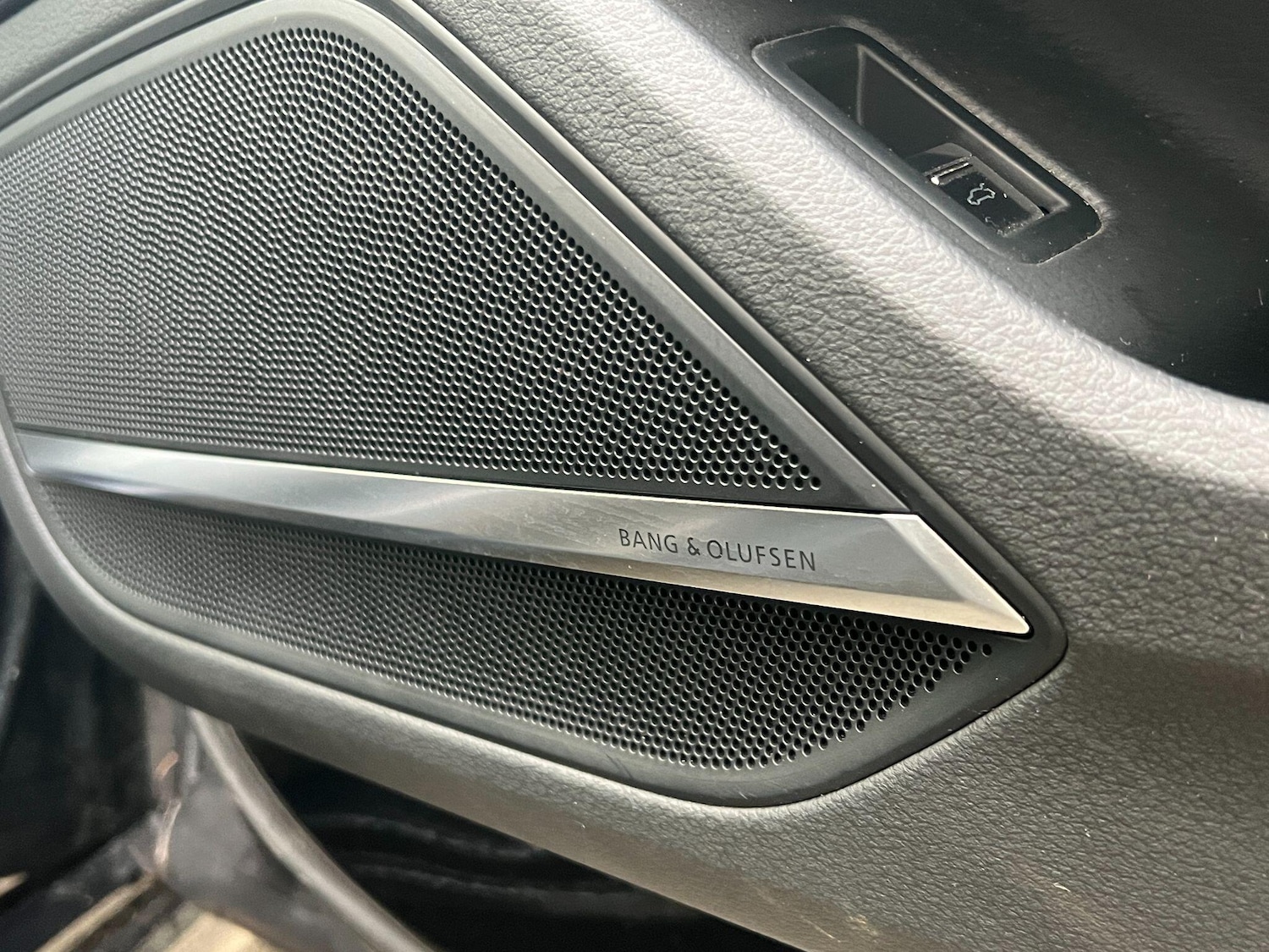 Used Audi S8 2020 for sale - 76832252: Photo 53