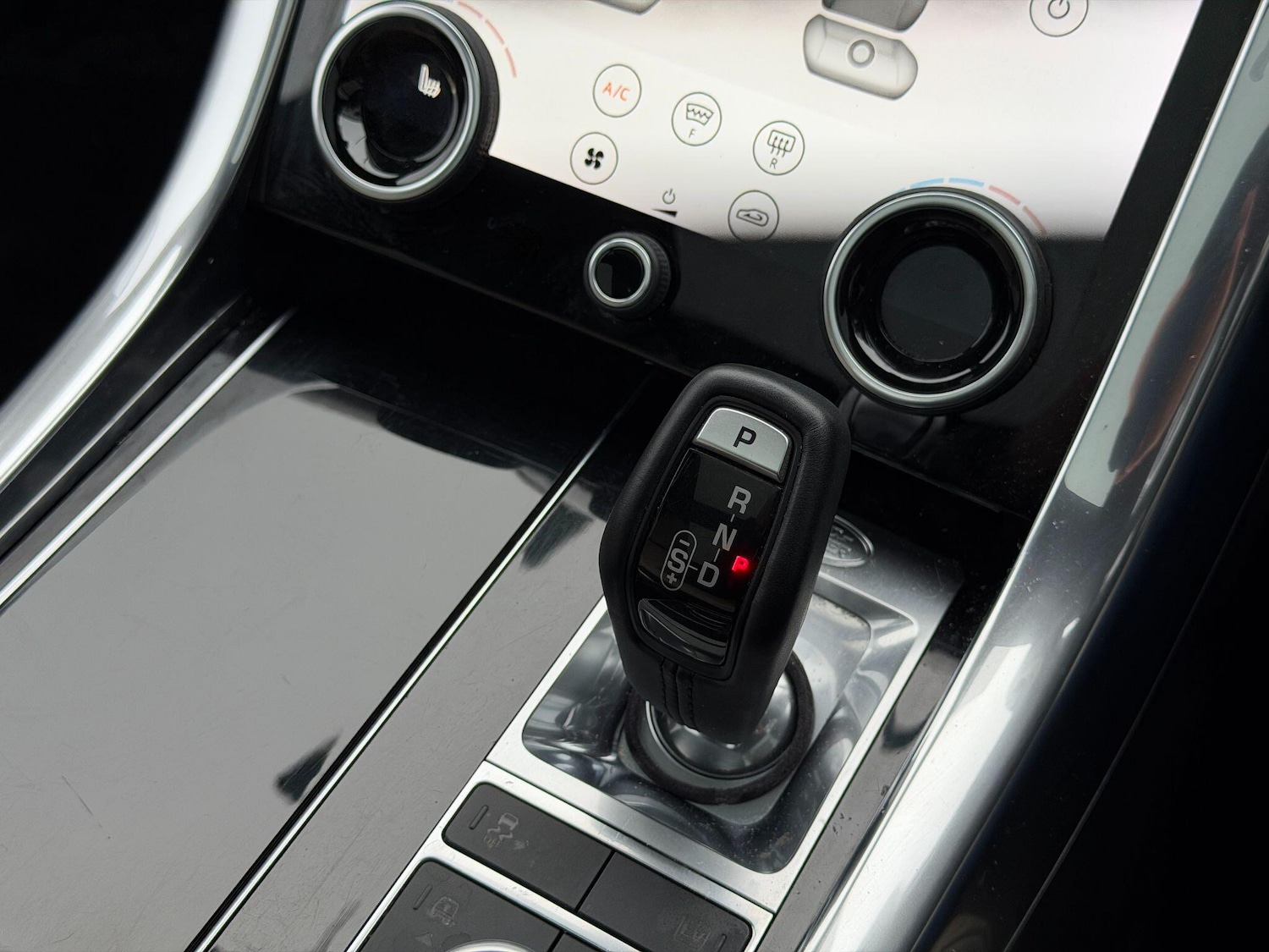 Used Land Rover Range Rover Sport 2020 for sale - 76735229: Photo 34