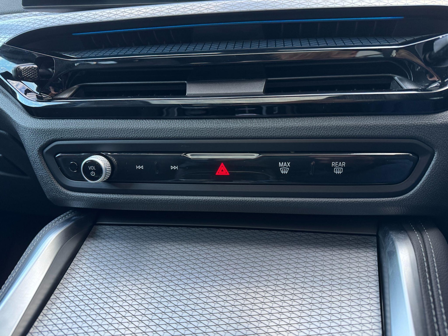 Used BMW i4 2025 for sale - 76388783: Photo 31